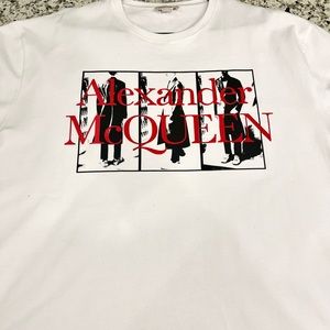 Alexander McQUEEN Oversized T-Shirt.